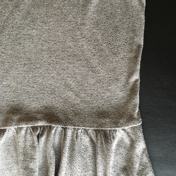 Cute grey sleeveless top, Express brand size XS - Picture 5 of 5